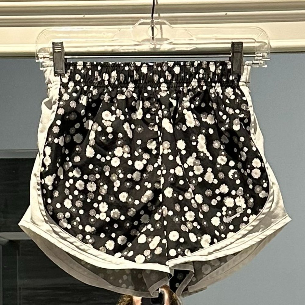 Nike Dri-Fit Floral Shorts Black, White, and Gray